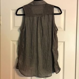 💥 MOVING SALE Button Down Gray Vest XL